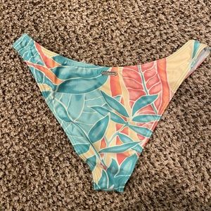 Kenny Flowers Bathing Suit Bottom s Size Small. New With Tags